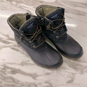 womens sperry black saktwater quilted duck boot size 7